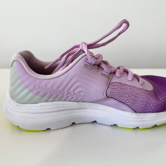 Kids Under Armour Purple running shoes - size 4Y - Picture 6 of 10